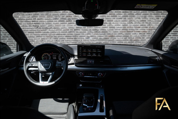 Audi Q5 55 TFSI e S edition Competition SLine|367PK|Headup|Luchtvering