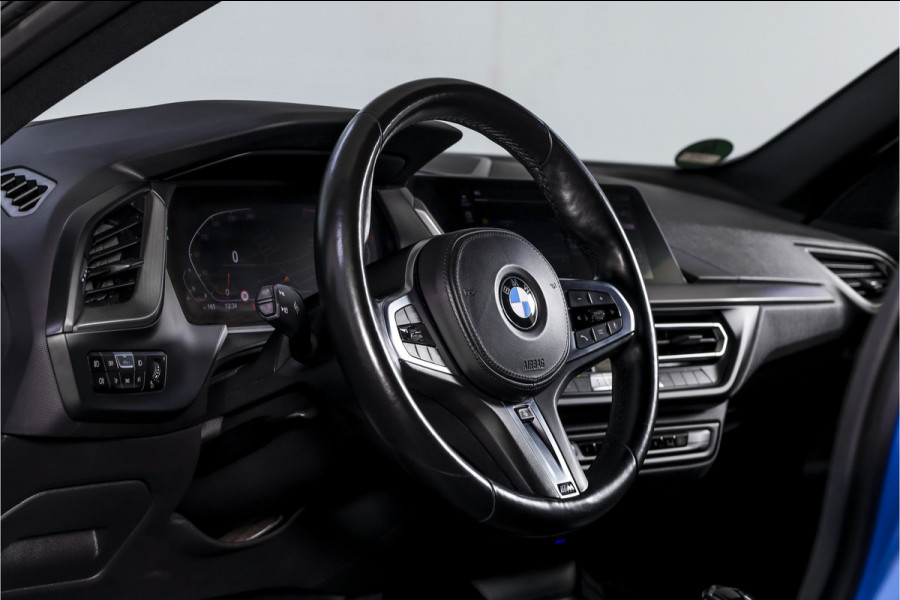 BMW 2 Serie Gran Coupé 218i 136 PK Executive Edition M-Sport Orig. NL | Dig. Cockpit | Head-Up | Cruise | Stoel-+Stuurverw. | PDC | Camera | NAV+App. Connect | ECC | Trekhaak | LM 18" |
