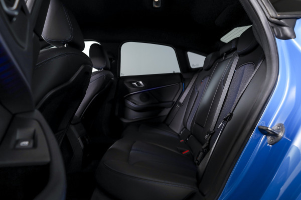 BMW 2 Serie Gran Coupé 218i 136 PK Executive Edition M-Sport Orig. NL | Dig. Cockpit | Head-Up | Cruise | Stoel-+Stuurverw. | PDC | Camera | NAV+App. Connect | ECC | Trekhaak | LM 18" |