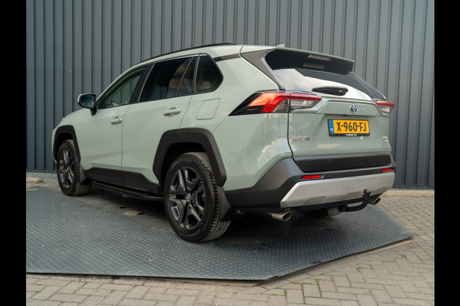 Toyota RAV4 2.5 Hybrid AWD ADVENTURE | Bearlock | Trekhaak afnb. | 360 Camera | BSM | Prijs Rijklaar!!