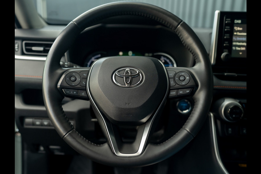 Toyota RAV4 2.5 Hybrid AWD ADVENTURE | Bearlock | Trekhaak afnb. | 360 Camera | BSM | Prijs Rijklaar!!