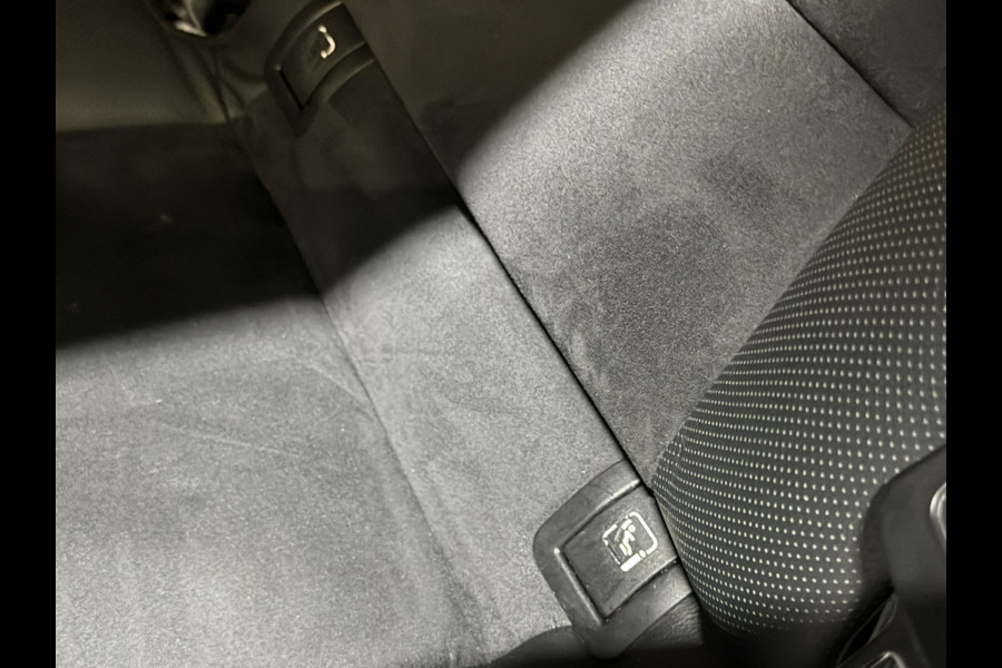 Kia ProCeed 1.6 T-GDi GT Facelift|Trekhaak|Pano|Camera|Memory|Alcantara|StuurVW|StoelVW|JBL Audio|ACC|CarPlay|LED+Xenon|Rijklaar