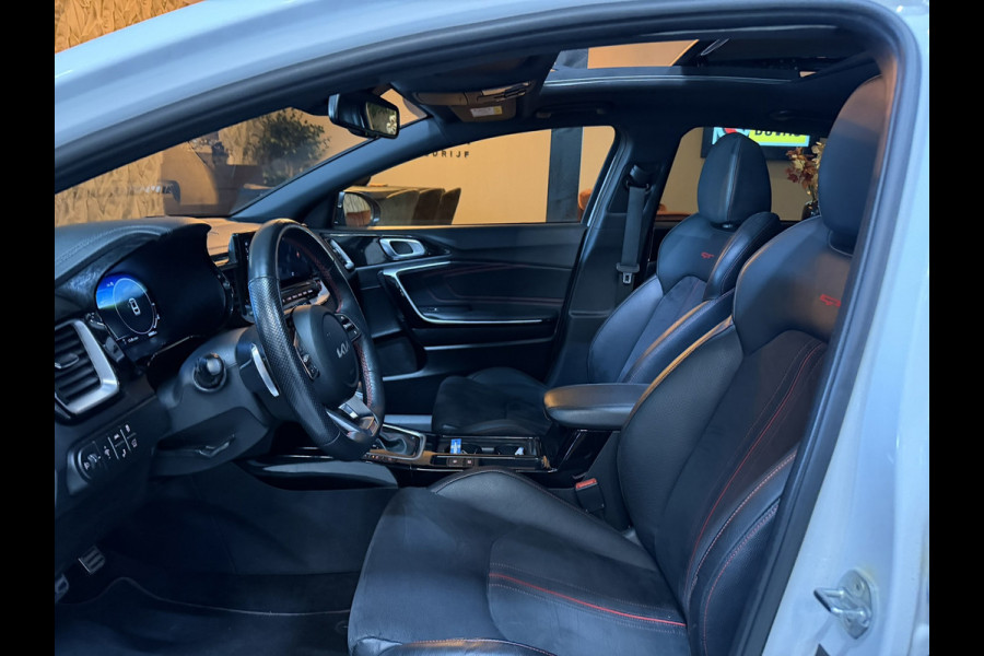 Kia ProCeed 1.6 T-GDi GT Facelift|Trekhaak|Pano|Camera|Memory|Alcantara|StuurVW|StoelVW|JBL Audio|ACC|CarPlay|LED+Xenon|Rijklaar