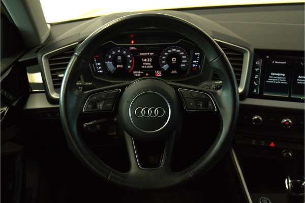 Audi A1 citycarver 35 TFSI epic Carplay PDC 17'' 24 Maanden garantie* (Vraag naar de voorwaarden)