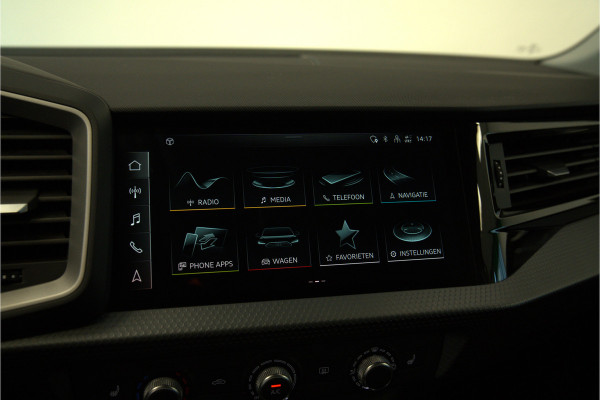 Audi A1 citycarver 35 TFSI epic Carplay PDC 17'' 24 Maanden garantie* (Vraag naar de voorwaarden)