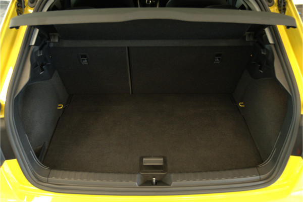 Audi A1 citycarver 35 TFSI epic Carplay PDC 17'' 24 Maanden garantie* (Vraag naar de voorwaarden)