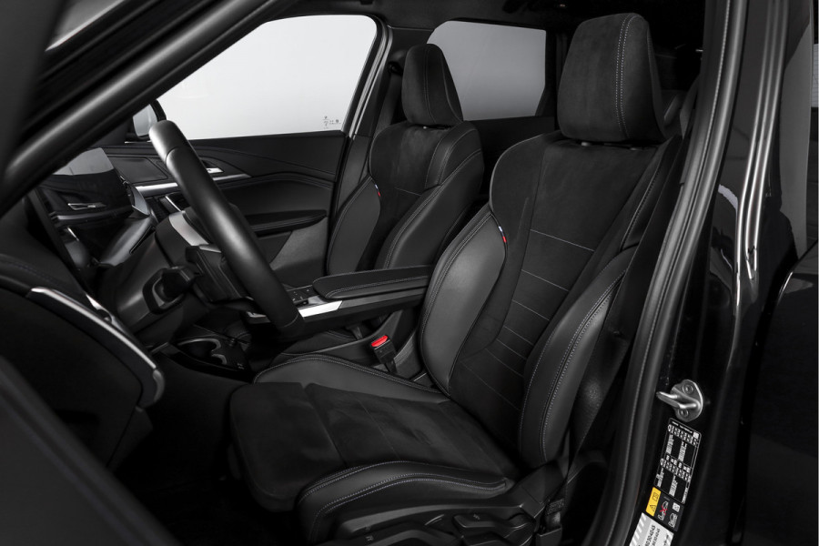 BMW X1 xDrive25e 245 PK M-Sport | Premium Pack | S/K-Panodak | Elek. Trekhaak | Dig. Cockpit | Cruise | Stoelverw. | PDC | Camera | NAV+App. Connect | ECC | Elek. Klep | LM 19" | 9761