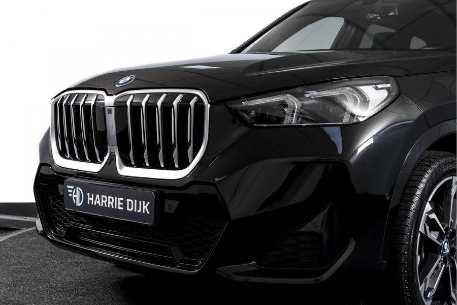 BMW X1 xDrive25e 245 PK M-Sport | Premium Pack | S/K-Panodak | Elek. Trekhaak | Dig. Cockpit | Cruise | Stoelverw. | PDC | Camera | NAV+App. Connect | ECC | Elek. Klep | LM 19" | 9761