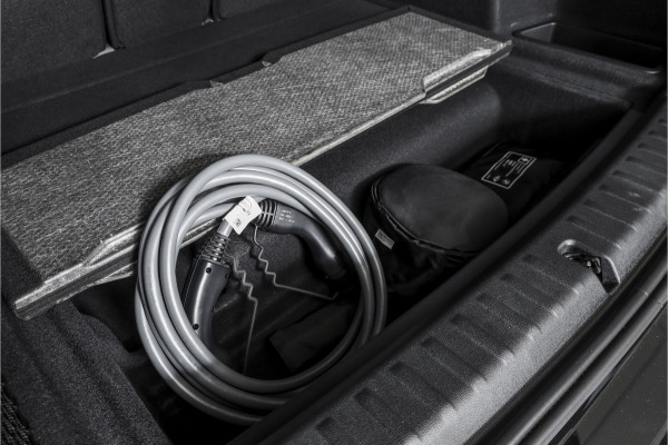 BMW X1 xDrive25e 245 PK M-Sport | Premium Pack | S/K-Panodak | Elek. Trekhaak | Dig. Cockpit | Cruise | Stoelverw. | PDC | Camera | NAV+App. Connect | ECC | Elek. Klep | LM 19" | 9761