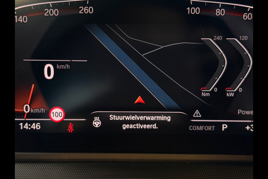 BMW 1-serie 118i High Executive M-SPORT|PANO|HARMAN KARDON|KEYLESS|FABRIEKSGARANTIE|CARPLAY|CAMERA|AMBIENT|DEALER ONDERHOUDEN|VOL!