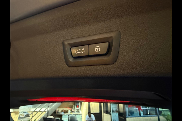 BMW 1-serie 118i High Executive M-SPORT|PANO|HARMAN KARDON|KEYLESS|FABRIEKSGARANTIE|CARPLAY|CAMERA|AMBIENT|DEALER ONDERHOUDEN|VOL!