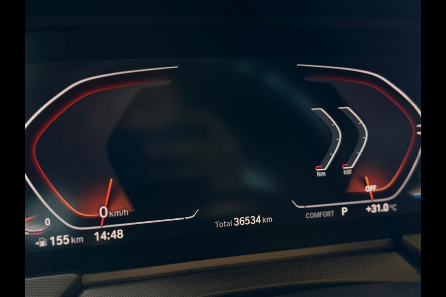 BMW 1-serie 118i High Executive M-SPORT|PANO|HARMAN KARDON|KEYLESS|FABRIEKSGARANTIE|CARPLAY|CAMERA|AMBIENT|DEALER ONDERHOUDEN|VOL!