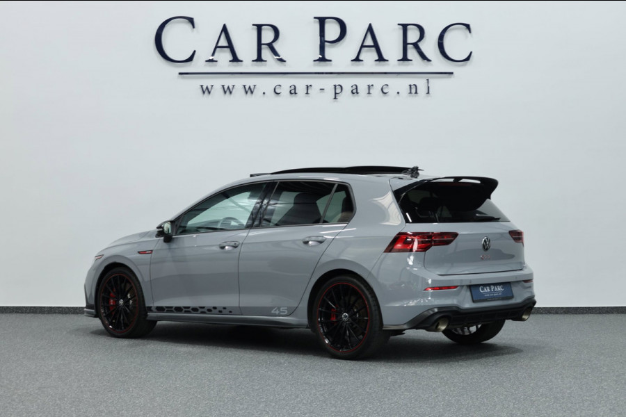 Volkswagen Golf 2.0 TSI GTI Clubsport 45 Jahre Edition 300+PK AKRAPOVIC/IQ/VIRTUAL/SFEER/PANO/LEER/CAM/LINE/ACC/12 MND GARANTIE!