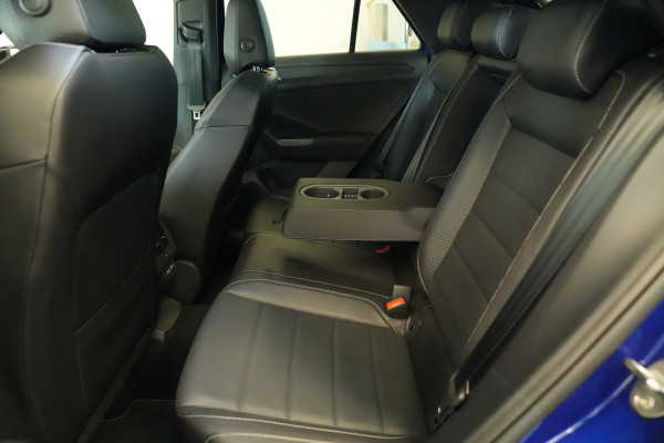 Volkswagen T-Roc 1.5 TSI R-Line 3x Business Panoramadak 19'lmv Adaptive-Cruise IQ-led 24 Maanden garantie* (Vraag naar de voorwaarden)