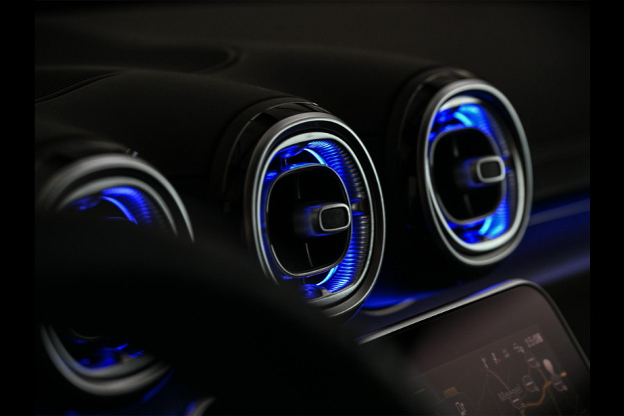 Mercedes-Benz C-Klasse Estate 300 e Business Solution AMG | NL-Auto | Panoramadak | 360 Camera | Burmester | Night-Pakket | Memory Seats | Head-Up | ACC | Ambiance Interieur | Stuurverwarming |