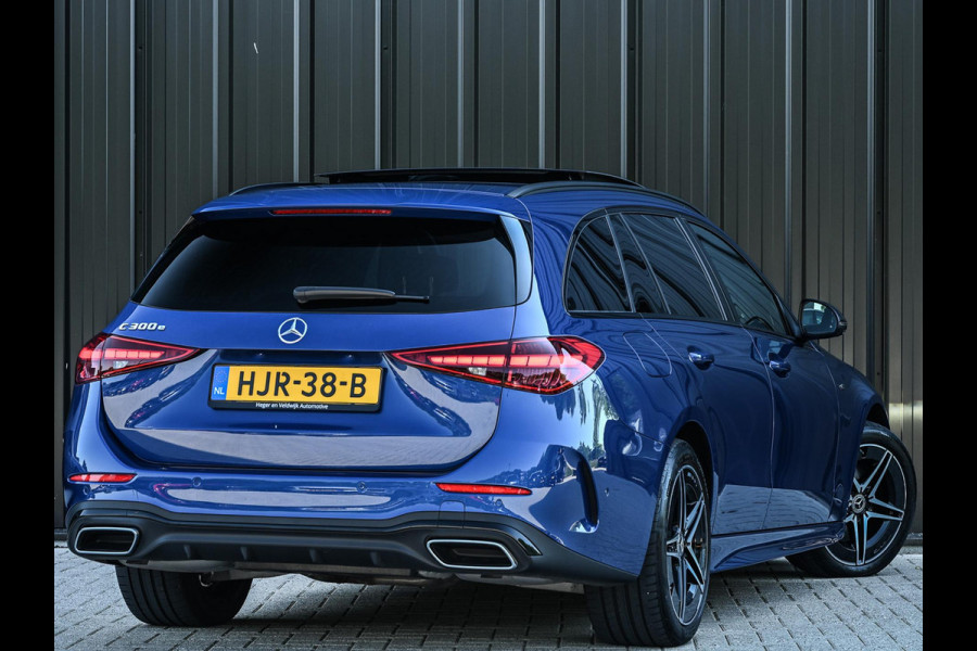 Mercedes-Benz C-Klasse Estate 300 e Business Solution AMG | NL-Auto | Panoramadak | 360 Camera | Burmester | Night-Pakket | Memory Seats | Head-Up | ACC | Ambiance Interieur | Stuurverwarming |