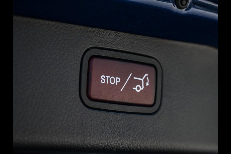 Mercedes-Benz C-Klasse Estate 300 e Business Solution AMG | NL-Auto | Panoramadak | 360 Camera | Burmester | Night-Pakket | Memory Seats | Head-Up | ACC | Ambiance Interieur | Stuurverwarming |