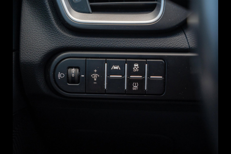 Kia Ceed 1.0 T-GDi DynamicLine Carplay / Camera / Led / DAB
