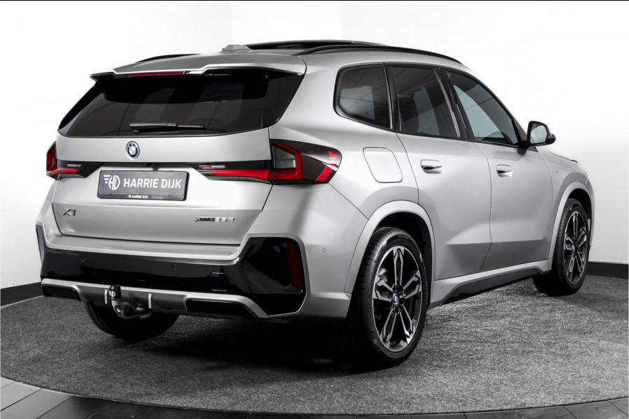 BMW X1 xDrive25e 245 PK M-Sport | Premium Pack | S/K-Panodak | Elek. Trekhaak | Dig. Cockpit | Cruise | Stoelverw. | PDC | Camera | NAV+App. Connect | ECC | Elek. Klep | LM 19" | 2943