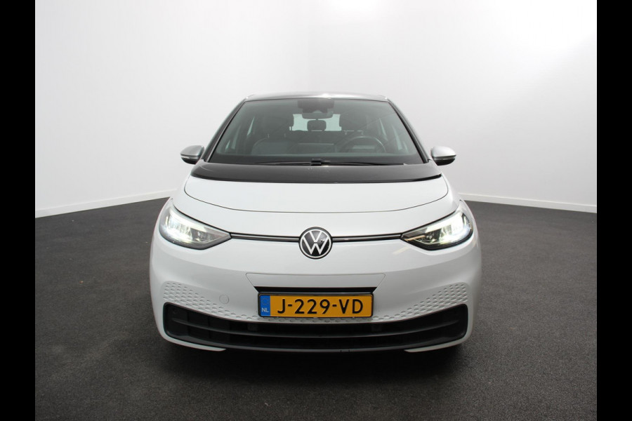 Volkswagen ID.3 First 58 kWh Navigatie Apple Carplay/Android Auto Adaptive Cruise Control Parkeersensoren Stoel- en stuurverwarming Lichtmetalen velgen Climate Control