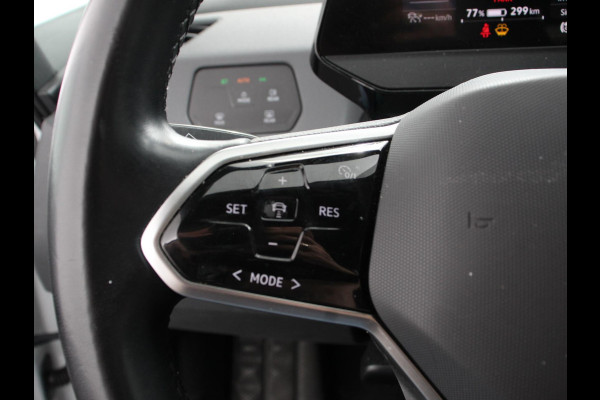 Volkswagen ID.3 First 58 kWh Navigatie Apple Carplay/Android Auto Adaptive Cruise Control Parkeersensoren Stoel- en stuurverwarming Lichtmetalen velgen Climate Control