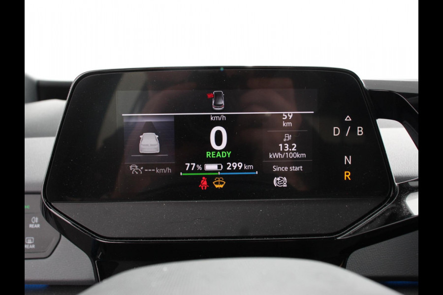 Volkswagen ID.3 First 58 kWh Navigatie Apple Carplay/Android Auto Adaptive Cruise Control Parkeersensoren Stoel- en stuurverwarming Lichtmetalen velgen Climate Control