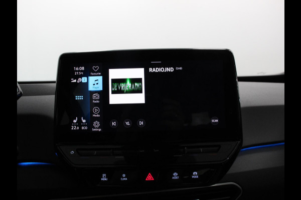 Volkswagen ID.3 First 58 kWh Navigatie Apple Carplay/Android Auto Adaptive Cruise Control Parkeersensoren Stoel- en stuurverwarming Lichtmetalen velgen Climate Control