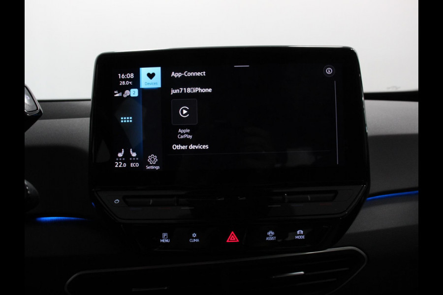 Volkswagen ID.3 First 58 kWh Navigatie Apple Carplay/Android Auto Adaptive Cruise Control Parkeersensoren Stoel- en stuurverwarming Lichtmetalen velgen Climate Control