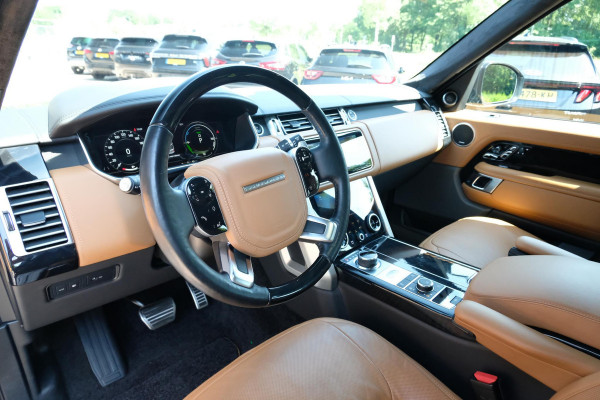 Land Rover Range Rover P400e Autobiography 404 PK | Meridan audio | Panoramadak | Stoelmassage | Head-Up | Adaptive cruise | Lounge stoelen | Luchtvering |