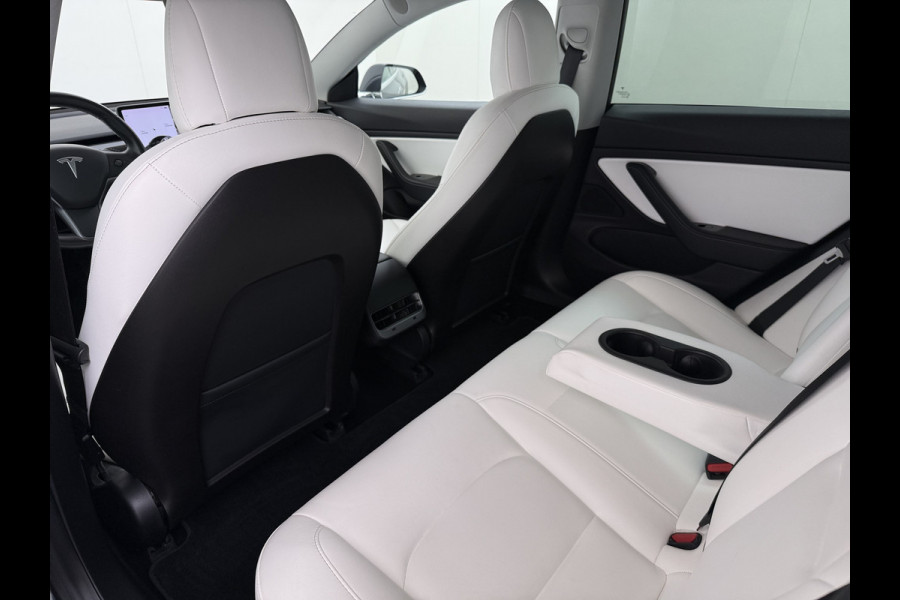 Tesla Model 3 Long Range AWD 75kWh 463PK Full Self Driving Ivoor Interieur All-Season banden Privacy Glas Premium Audio Panoramadak Navi Camer Lmv Leder Memory Elek.Stoelen Achterbank+Stoelverwarming Keyless Wifi Origineel Nederlandse Particuliere Auto Fabrieksgarantie op Accu en motor tot 25-3-2027/192.000KM