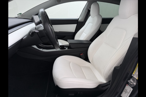 Tesla Model 3 Long Range AWD 75kWh 463PK Full Self Driving Ivoor Interieur All-Season banden Privacy Glas Premium Audio Panoramadak Navi Camer Lmv Leder Memory Elek.Stoelen Achterbank+Stoelverwarming Keyless Wifi Origineel Nederlandse Particuliere Auto Fabrieksgarantie op Accu en motor tot 25-3-2027/192.000KM
