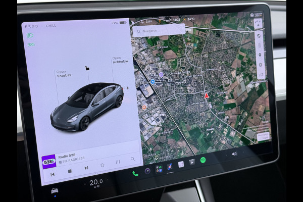 Tesla Model 3 Long Range AWD 75kWh 463PK Full Self Driving Ivoor Interieur All-Season banden Privacy Glas Premium Audio Panoramadak Navi Camer Lmv Leder Memory Elek.Stoelen Achterbank+Stoelverwarming Keyless Wifi Origineel Nederlandse Particuliere Auto Fabrieksgarantie op Accu en motor tot 25-3-2027/192.000KM