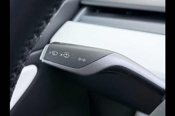 Tesla Model 3 Long Range AWD 75kWh 463PK Full Self Driving Ivoor Interieur All-Season banden Privacy Glas Premium Audio Panoramadak Navi Camer Lmv Leder Memory Elek.Stoelen Achterbank+Stoelverwarming Keyless Wifi Origineel Nederlandse Particuliere Auto Fabrieksgarantie op Accu en motor tot 25-3-2027/192.000KM