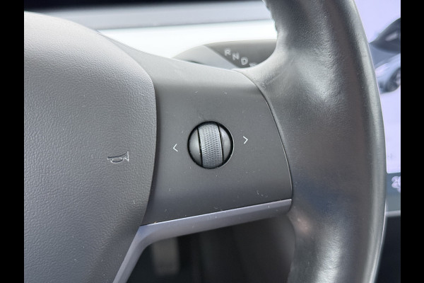 Tesla Model 3 Long Range AWD 75kWh 463PK Full Self Driving Ivoor Interieur All-Season banden Privacy Glas Premium Audio Panoramadak Navi Camer Lmv Leder Memory Elek.Stoelen Achterbank+Stoelverwarming Keyless Wifi Origineel Nederlandse Particuliere Auto Fabrieksgarantie op Accu en motor tot 25-3-2027/192.000KM