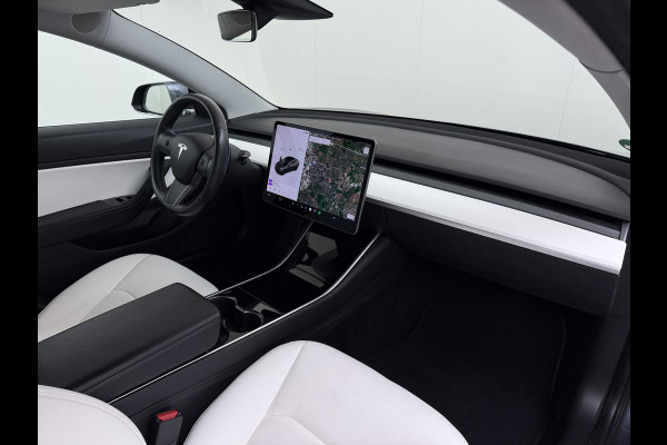 Tesla Model 3 Long Range AWD 75kWh 463PK Full Self Driving Ivoor Interieur All-Season banden Privacy Glas Premium Audio Panoramadak Navi Camer Lmv Leder Memory Elek.Stoelen Achterbank+Stoelverwarming Keyless Wifi Origineel Nederlandse Particuliere Auto Fabrieksgarantie op Accu en motor tot 25-3-2027/192.000KM