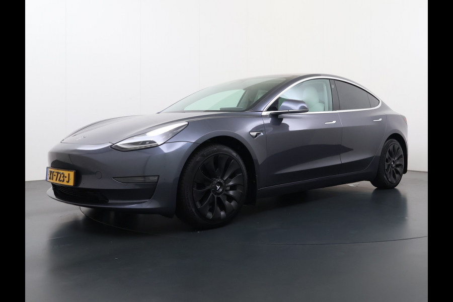 Tesla Model 3 Long Range AWD 75kWh 463PK Full Self Driving Ivoor Interieur All-Season banden Privacy Glas Premium Audio Panoramadak Navi Camer Lmv Leder Memory Elek.Stoelen Achterbank+Stoelverwarming Keyless Wifi Origineel Nederlandse Particuliere Auto Fabrieksgarantie op Accu en motor tot 25-3-2027/192.000KM