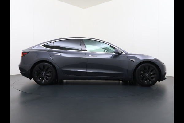Tesla Model 3 Long Range AWD 75kWh 463PK Full Self Driving Ivoor Interieur All-Season banden Privacy Glas Premium Audio Panoramadak Navi Camer Lmv Leder Memory Elek.Stoelen Achterbank+Stoelverwarming Keyless Wifi Origineel Nederlandse Particuliere Auto Fabrieksgarantie op Accu en motor tot 25-3-2027/192.000KM
