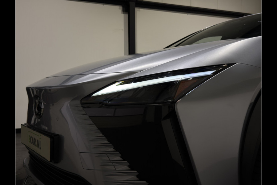 Lexus RZ 450e Executive Line 71 kWh | Leder interieur | Stoelen gekoeld & verwarmd | LMV 20" | Soh (batterijcheck) Waarde 97,8 %