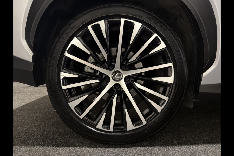 Lexus RZ 450e Executive Line 71 kWh | Leder interieur | Stoelen gekoeld & verwarmd | LMV 20" | Soh (batterijcheck) Waarde 97,8 %