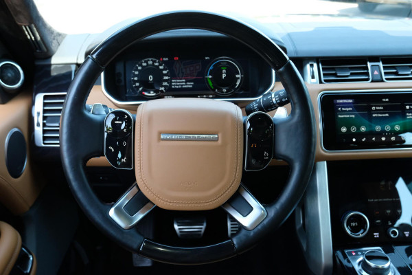Land Rover Range Rover P400e Autobiography 404 PK | Meridan audio | Panoramadak | Stoelmassage | Head-Up | Adaptive cruise | Lounge stoelen | Luchtvering |