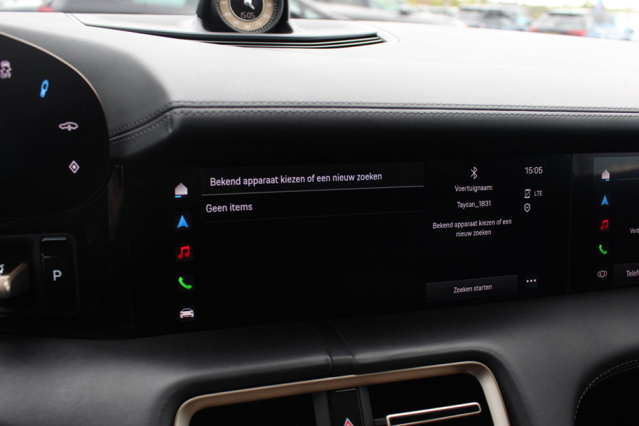 Porsche Taycan Cross Turismo 4 93 kWh / SoH 92,2% / Panoramadak / 360Camera / Passenger Display / Adaptieve Stoelen / Luchtvering / 21'' / Bose / Keyless / Sportchrono / Stoelventilatie / Stoelverwarming 4x / DAB / Cruise Control