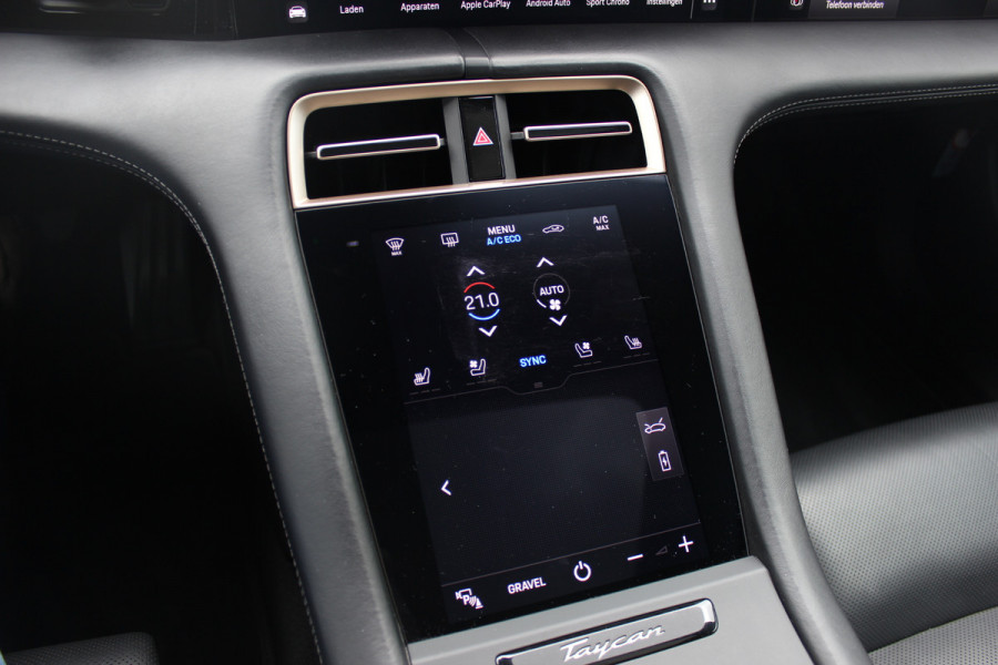 Porsche Taycan Cross Turismo 4 93 kWh / SoH 92,2% / Panoramadak / 360Camera / Passenger Display / Adaptieve Stoelen / Luchtvering / 21'' / Bose / Keyless / Sportchrono / Stoelventilatie / Stoelverwarming 4x / DAB / Cruise Control