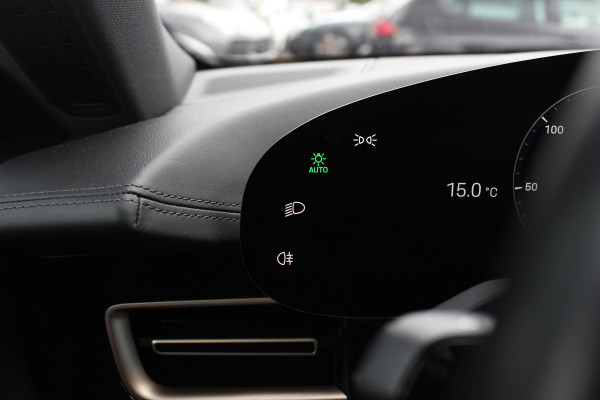 Porsche Taycan Cross Turismo 4 93 kWh / SoH 92,2% / Panoramadak / 360Camera / Passenger Display / Adaptieve Stoelen / Luchtvering / 21'' / Bose / Keyless / Sportchrono / Stoelventilatie / Stoelverwarming 4x / DAB / Cruise Control