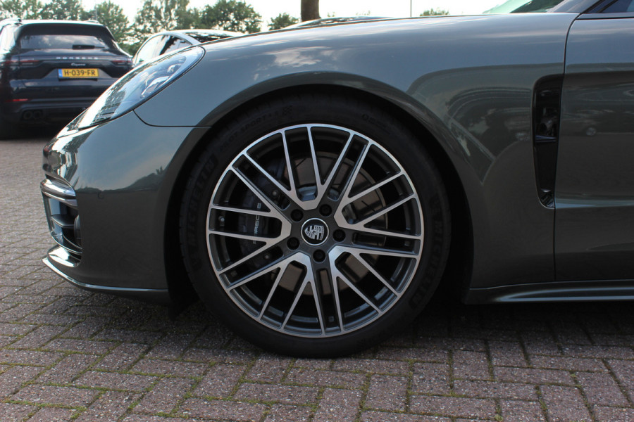 Porsche Panamera Sport Turismo 2.9 4 E-Hybrid / Panoramadak / 360Camera / Head-up / Softclose / Sportdesign+Chrono / 21'' / Sportuitlaat / Bose / Keyless / Stoelverwarming 4x / Stoelventilatie / Stuurverwarming / Dodehoek / DAB / ACC