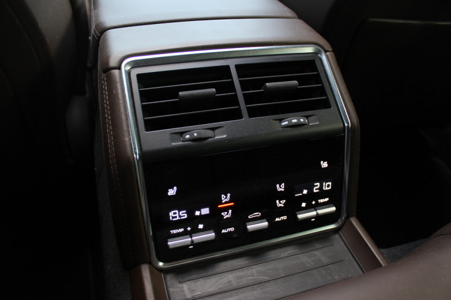 Porsche Panamera Sport Turismo 2.9 4 E-Hybrid / Panoramadak / 360Camera / Head-up / Softclose / Sportdesign+Chrono / 21'' / Sportuitlaat / Bose / Keyless / Stoelverwarming 4x / Stoelventilatie / Stuurverwarming / Dodehoek / DAB / ACC