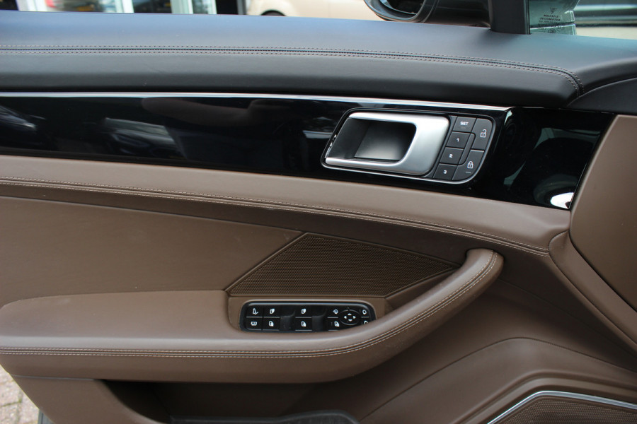 Porsche Panamera Sport Turismo 2.9 4 E-Hybrid / Panoramadak / 360Camera / Head-up / Softclose / Sportdesign+Chrono / 21'' / Sportuitlaat / Bose / Keyless / Stoelverwarming 4x / Stoelventilatie / Stuurverwarming / Dodehoek / DAB / ACC