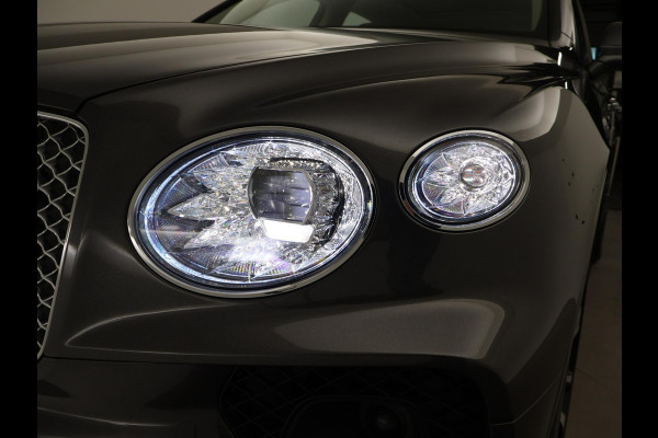 Bentley Bentayga 4.0 V8 550 PK 1e EIGENAAR *30.095 KM* + TOURING PAKKET | COMFORT SEAT | PANORAMA | SFEERVERLICHTING