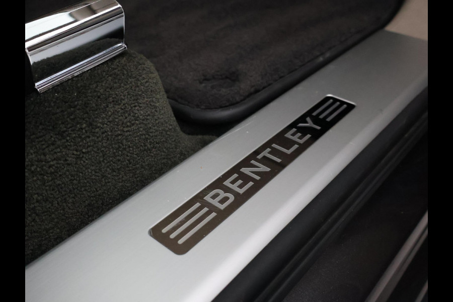 Bentley Bentayga 4.0 V8 550 PK 1e EIGENAAR *30.095 KM* + TOURING PAKKET | COMFORT SEAT | PANORAMA | SFEERVERLICHTING