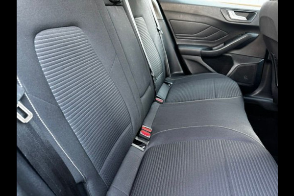 Ford FOCUS Wagon 1.0 EcoBoost Titanium Business Airco/ECC,Cruisecontrol,Navigatie Zeer Nette Auto
