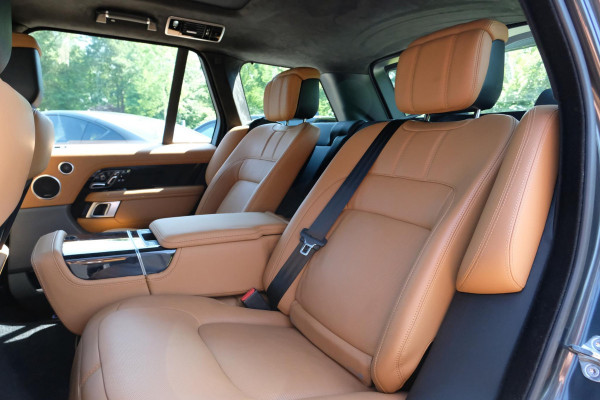 Land Rover Range Rover P400e Autobiography 404 PK | Meridan audio | Panoramadak | Stoelmassage | Head-Up | Adaptive cruise | Lounge stoelen | Luchtvering |